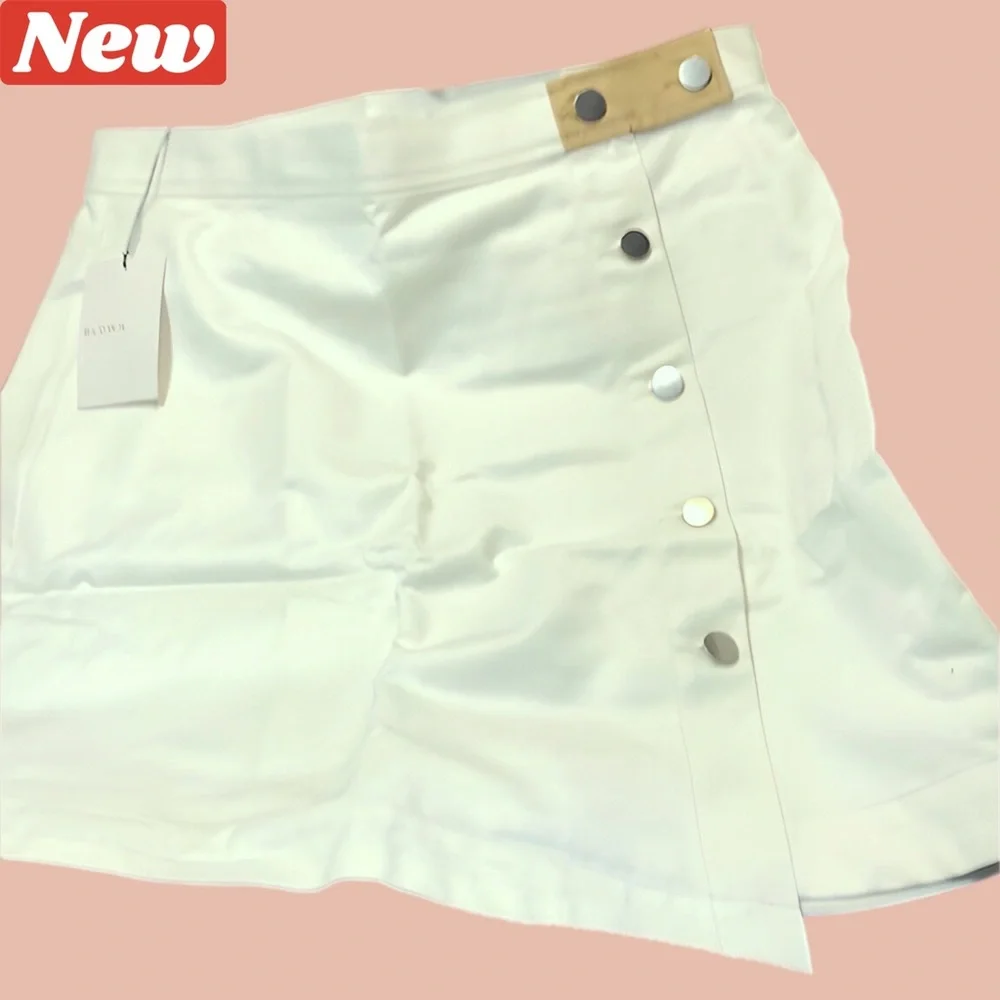 🛑CLEARANCE‼️ 🆕 BLDWN Alexis Asymmetrical Button-Down Skirt White and tan
